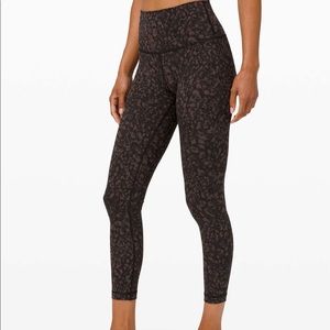 Lululemon 7/8 25” full on luxtreme wunder under leggings